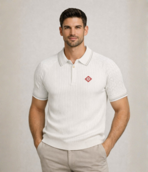 8 Polo blanc avec manches torsadées – Élégance raffinée